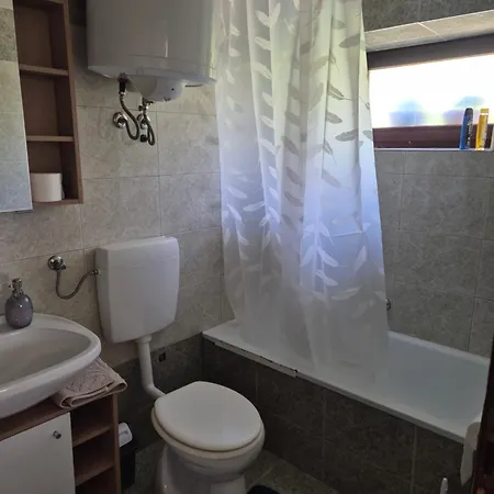 Kuca Za Odmor Petra Lägenhet *