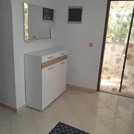 Kuca Za Odmor Petra Apartment *