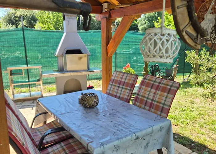 Kuca Za Odmor Petra 아파트 Cepljani